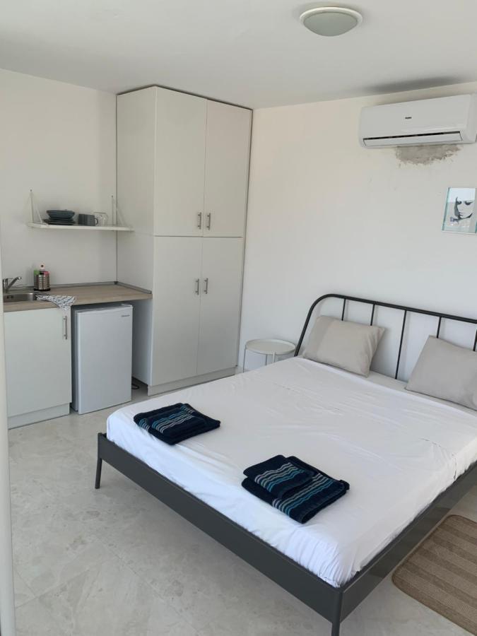 Caldera Blue Apartment Alikí Екстериор снимка
