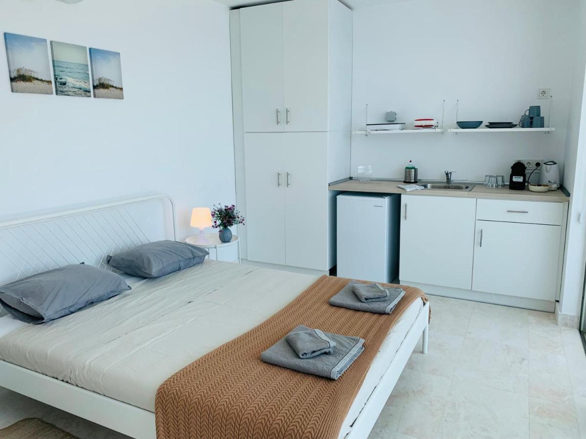 Caldera Blue Apartment Alikí Екстериор снимка